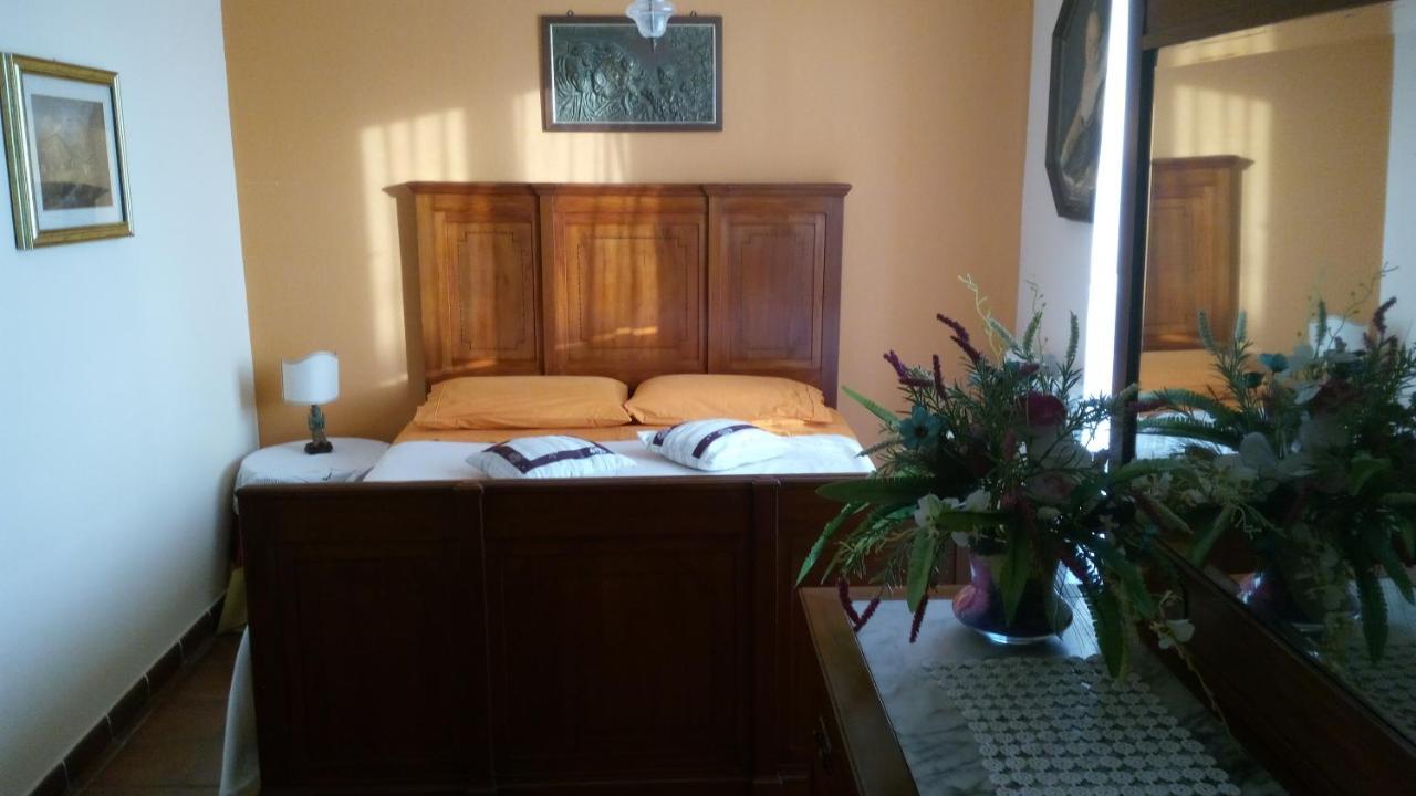 B&B Villa Carmen Сант'Алессіо-Сікуло Екстер'єр фото
