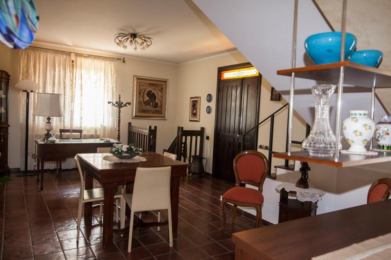 B&B Villa Carmen Сант'Алессіо-Сікуло Екстер'єр фото