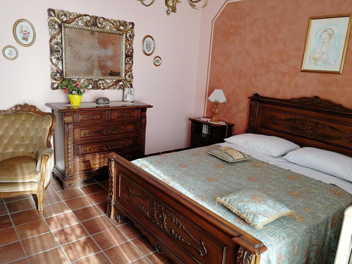 B&B Villa Carmen Сант'Алессіо-Сікуло Екстер'єр фото